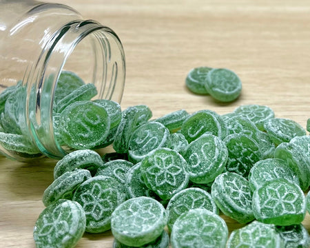 Bonbons durs artisanaux des Vosges à La Bresse - Eucalyptus - Délicieuses friandises fabriquées à la main avec des ingrédients locaux de qualité supérieure