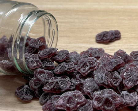 Bonbons durs artisanaux des Vosges à La Bresse - Violette - Délicieuses friandises fabriquées à la main avec des ingrédients locaux de qualité supérieure